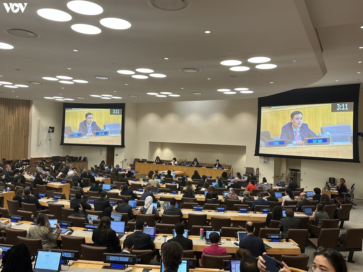 ASEAN pledges to go ahead with promoting social development: Ambassador